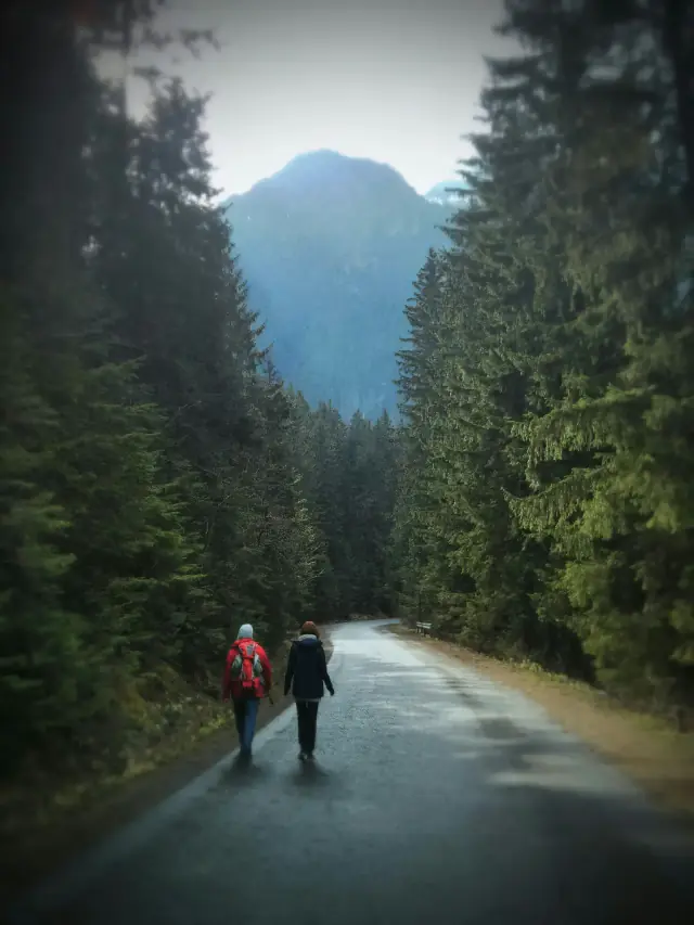 Relation directe et humaine